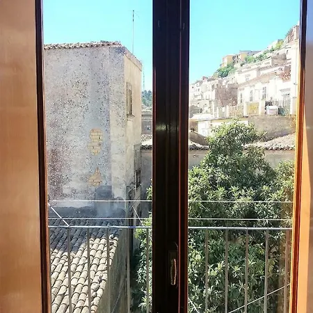 Dietro Le Quinte - Un Balcone Nel Centro Barocco * Modica
