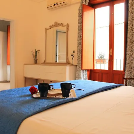 Apartamento Dietro Le Quinte - Un Balcone Nel Centro Barocco *