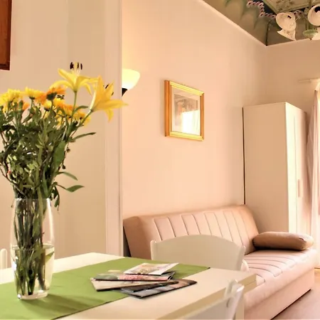Apartamento Dietro Le Quinte - Un Balcone Nel Centro Barocco